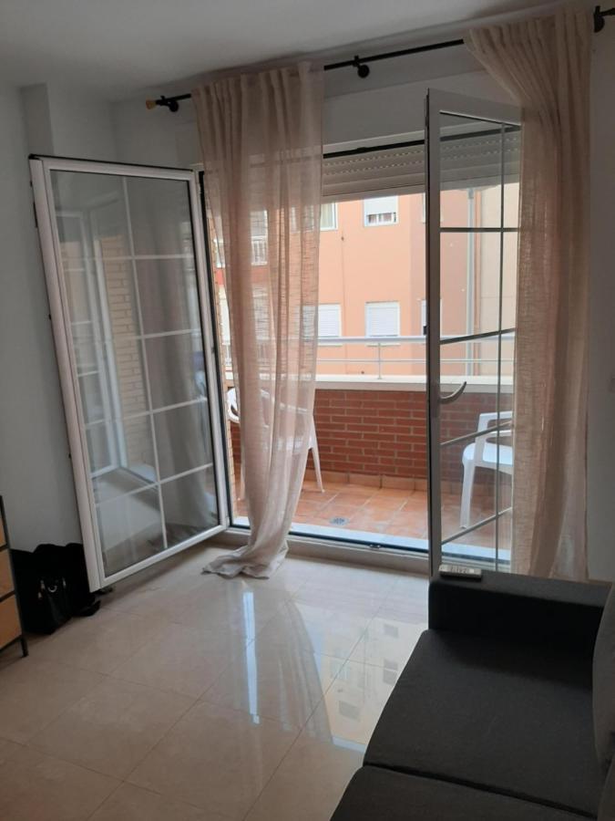 Spacious 1 Bedroom Flat In Almeria, By The