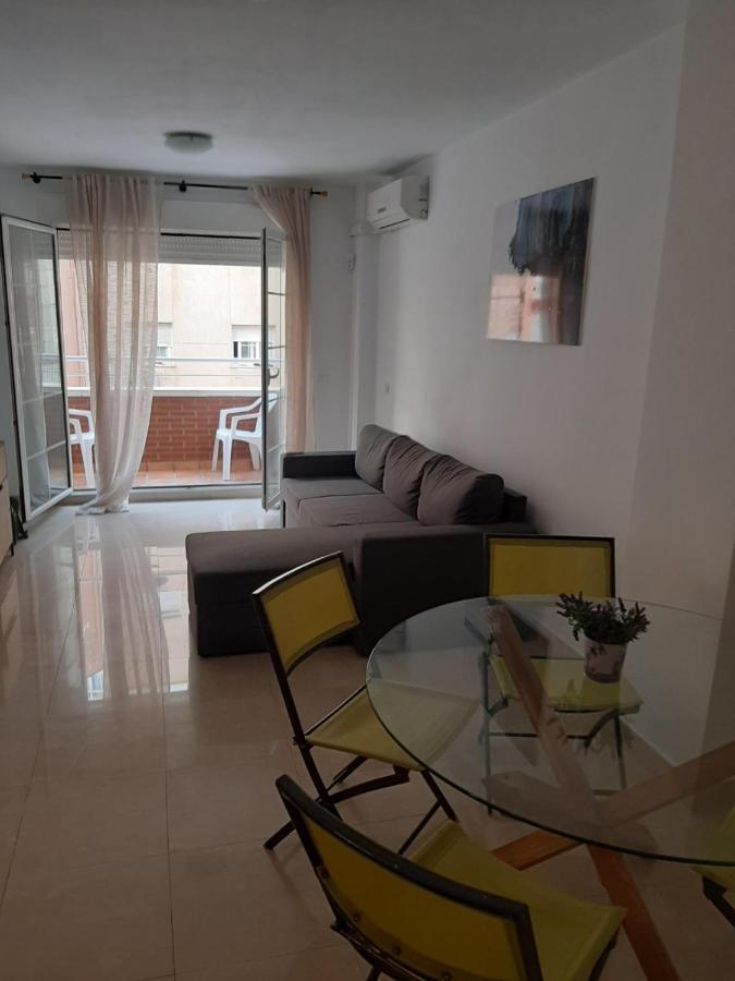 Spacious 1 Bedroom Flat In Almeria, By The Almeria