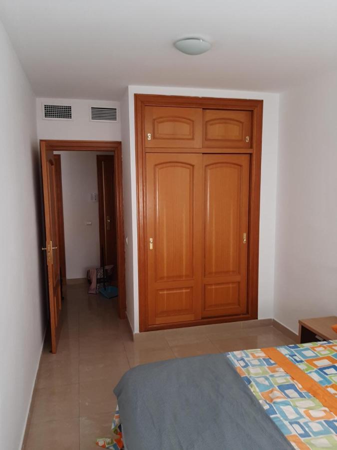 Spacious 1 Bedroom Flat In Almeria, By The Apartment Almeria