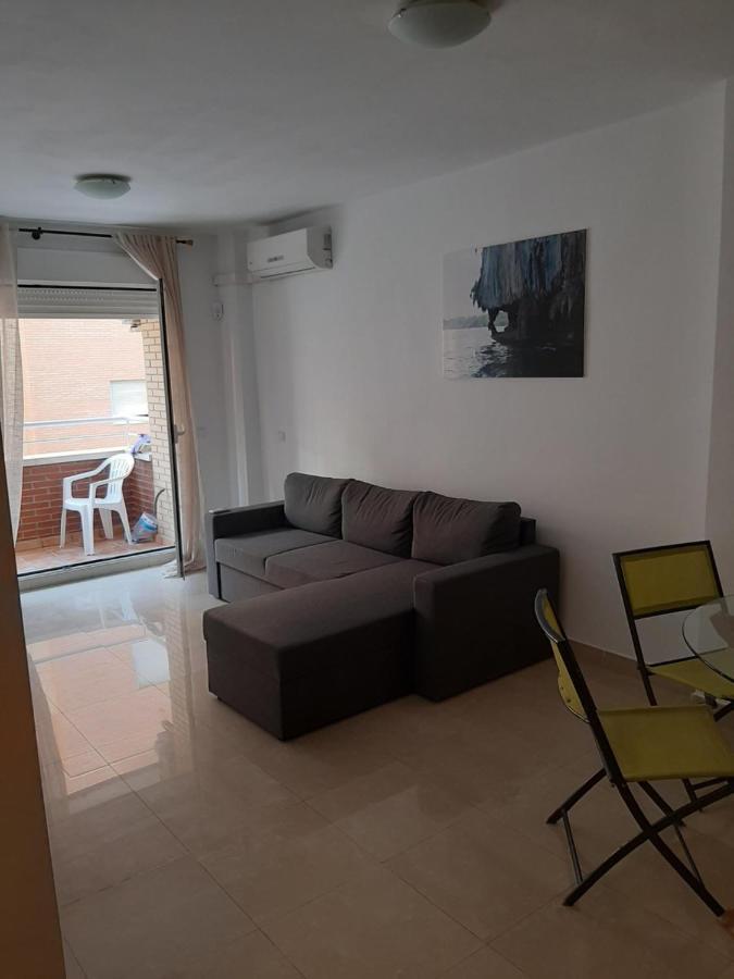 Spacious 1 Bedroom Flat In Almeria, By The *
