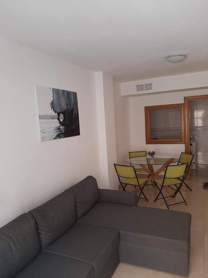 Spacious 1 Bedroom Flat In Almeria, By The Appartement *